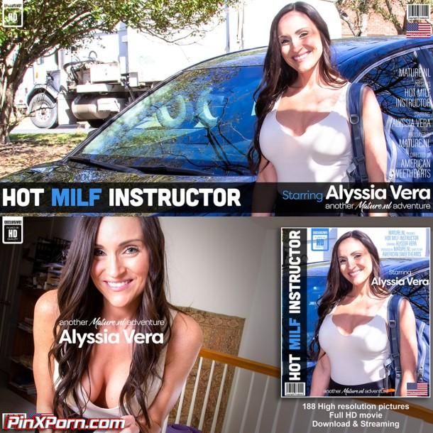 Masturbation, Hot MILF body instructor Alyssia Vera 32 gets the job done