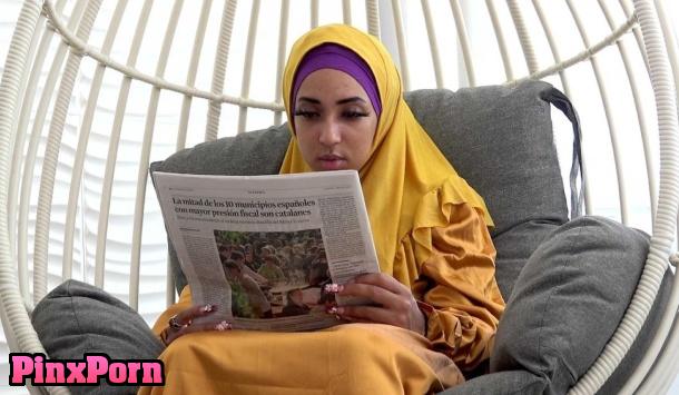 SexWithM, E267 Luna Black X, Tired wife in hijab gets sexual energy
