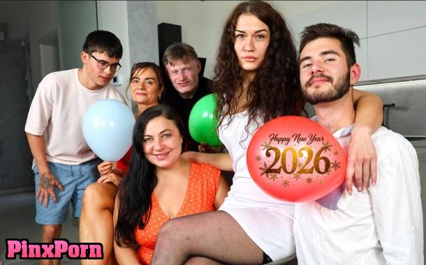 FamilySW, Fiona Sweetyx , Christina Santes , Yvette Moore Wake up, its your birthday!