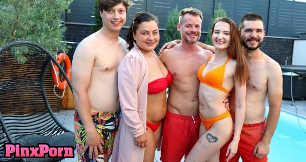Christina Santes, Venda Blec, Olivier Stray, Simon Nowaku, Olivia Westsun Bisexual home orgy Part 1